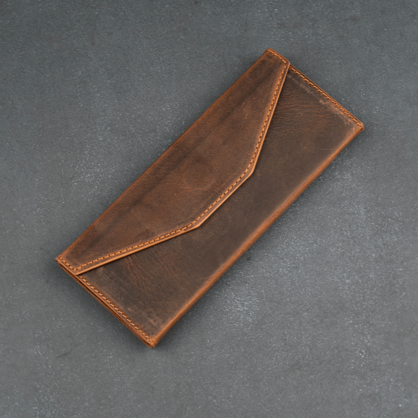 Luxury Leather Sunglasses Case - Dark Brown / Safe Shutdown / Elegant Design / Compact and Portable