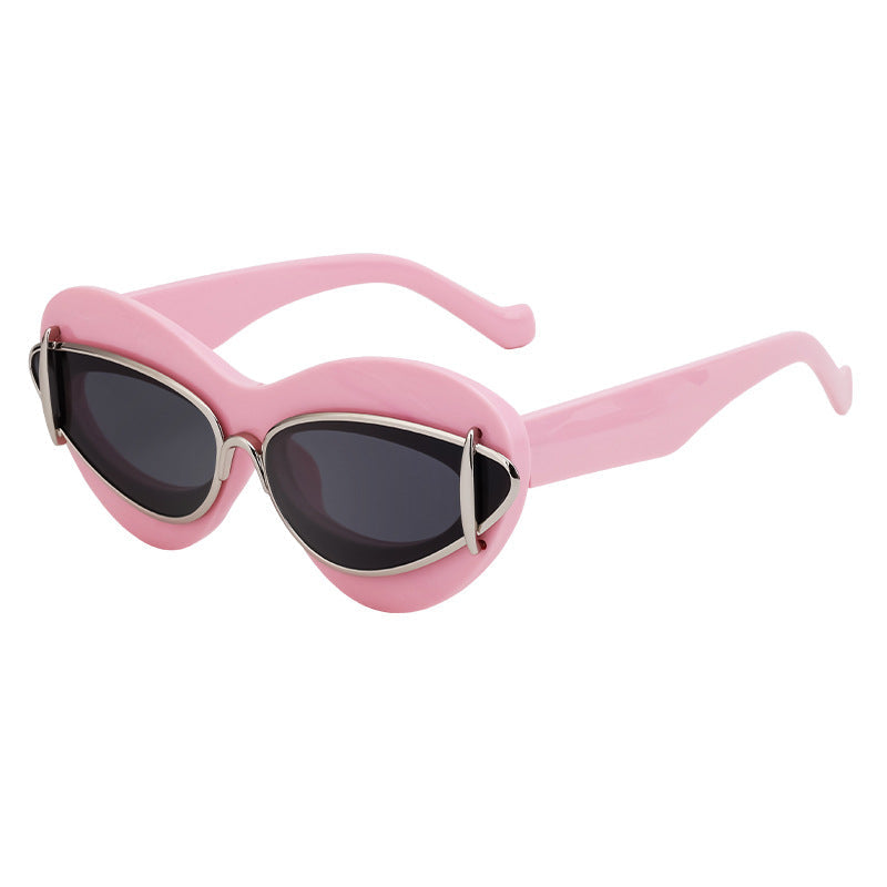 Women's Y2K Cat-Eye Small Frame Sunglasses — Trendy Driving Shades
