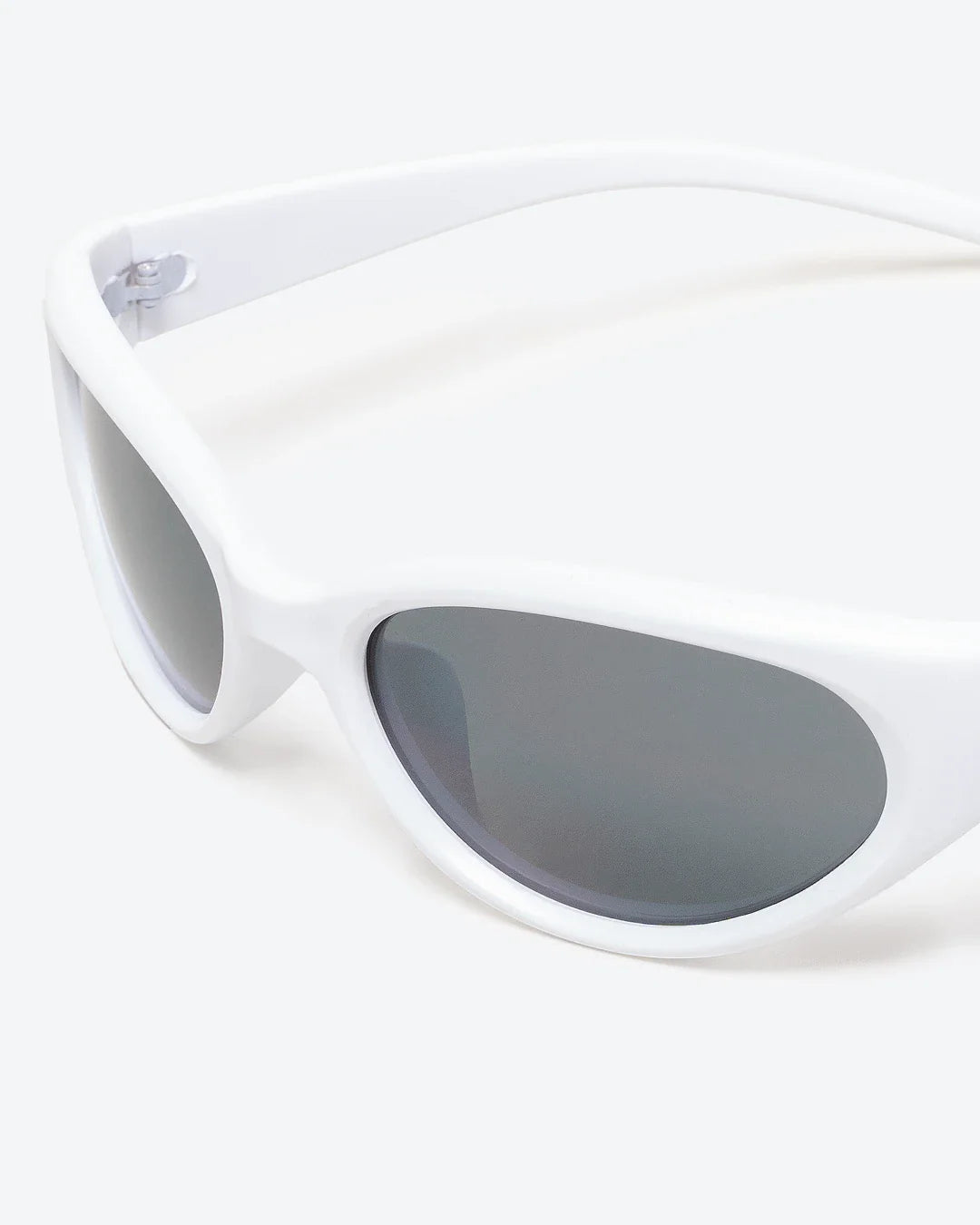 ALLURE - Black Lenses, Black Frame
