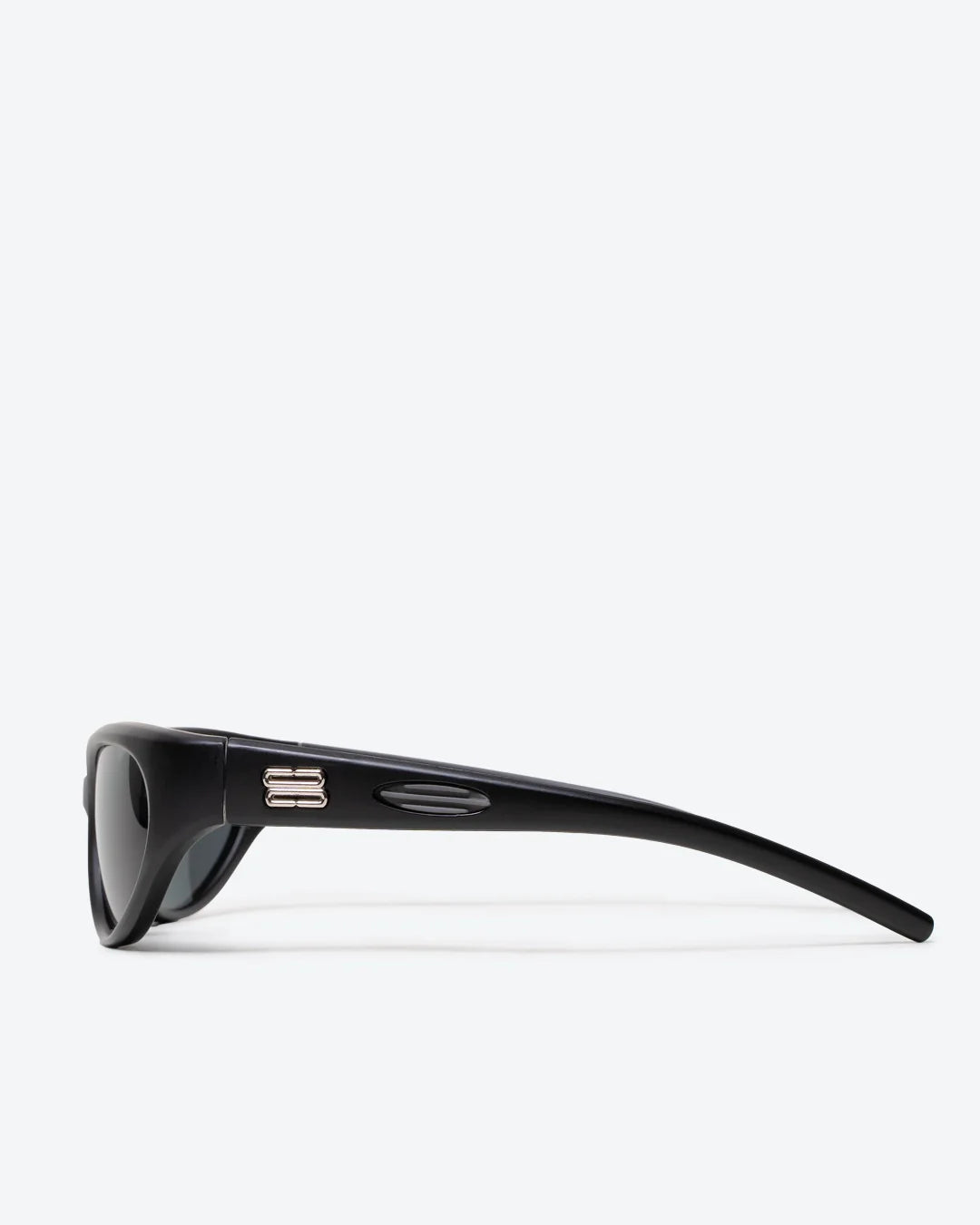 ALLURE - Black Lenses, White Frame