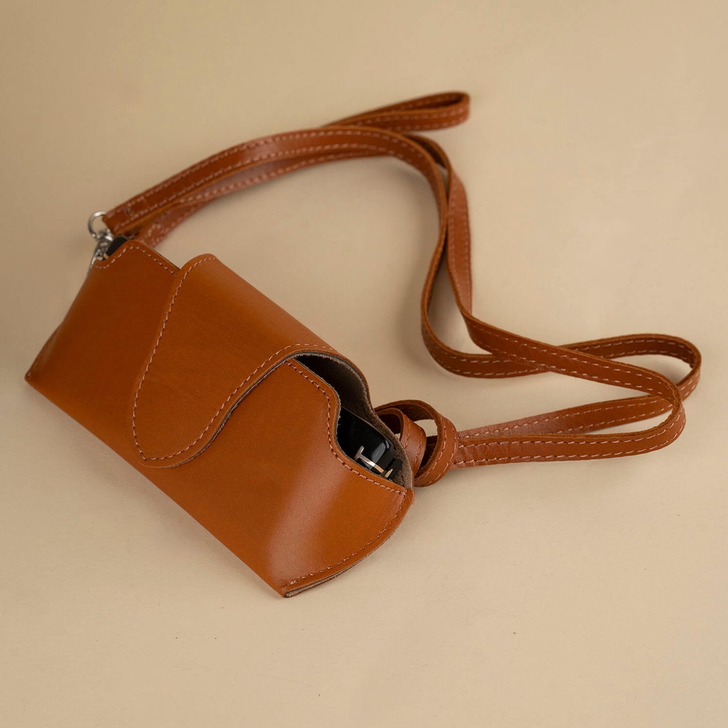 Leather Sunglass Case with Wrist Strap - Medium Brown /  Soft interior / Removable Wrist Strap / Vintage-Inspired