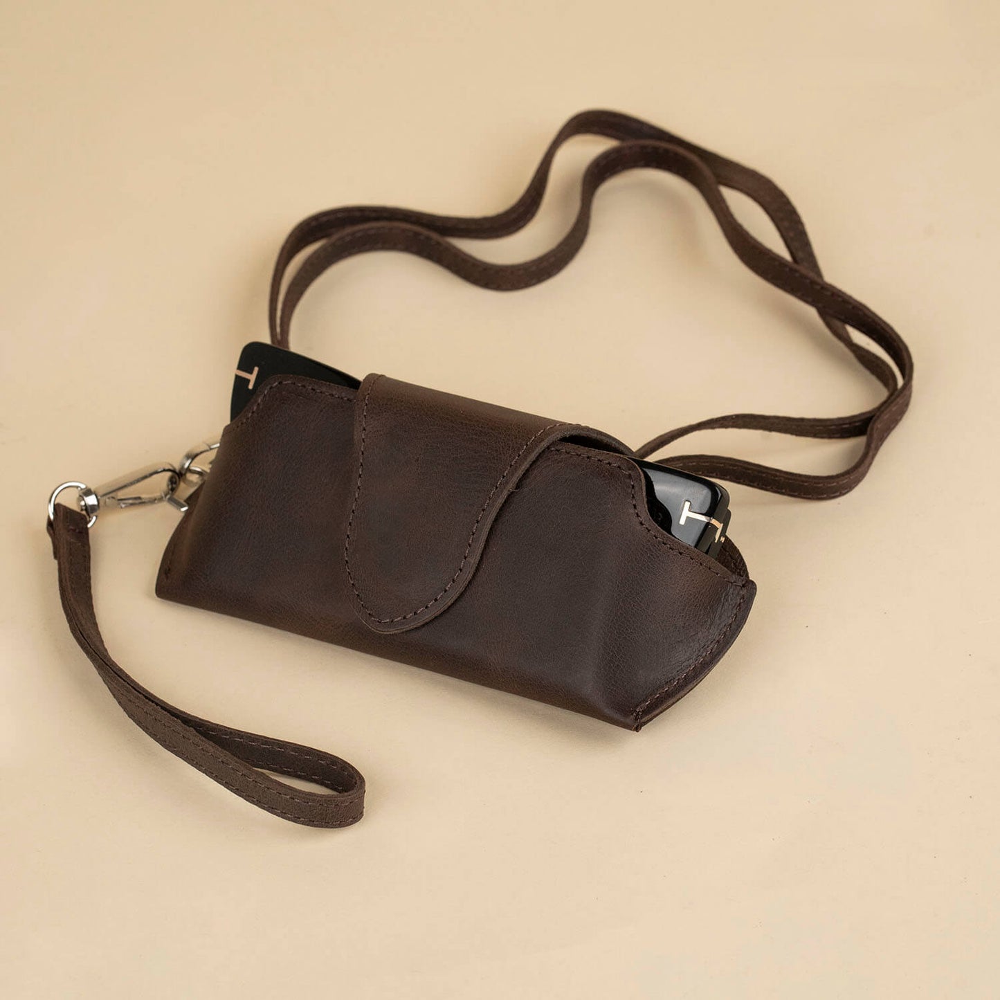 Leather Sunglass Case with Wrist Strap - Dark Brown /  Soft interior / Removable Wrist Strap / Vintage-Inspired