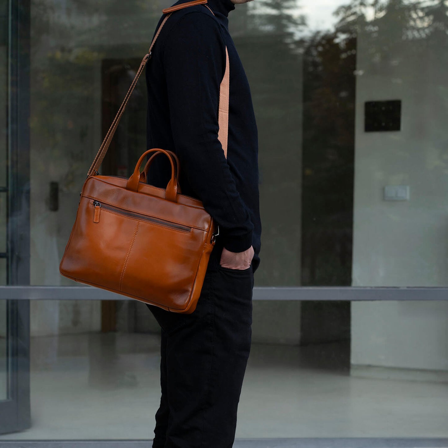 Classic Leather Laptop Bag - Camel Brown / Sophisticated and Practical / Spacious Up to 15 Inches / Additional Compartments