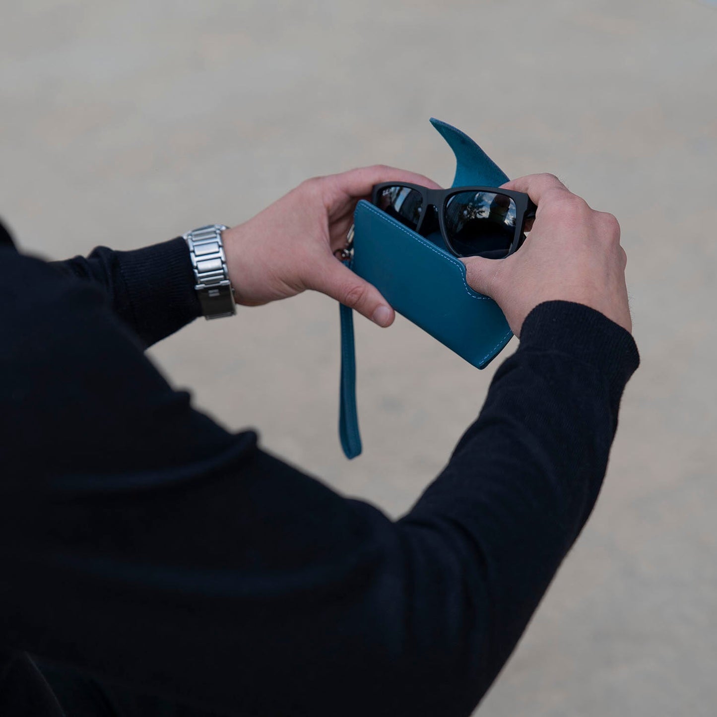 Leather Sunglass Case with Wrist Strap - Navy Blue /  Soft interior / Removable Wrist Strap / Vintage-Inspired