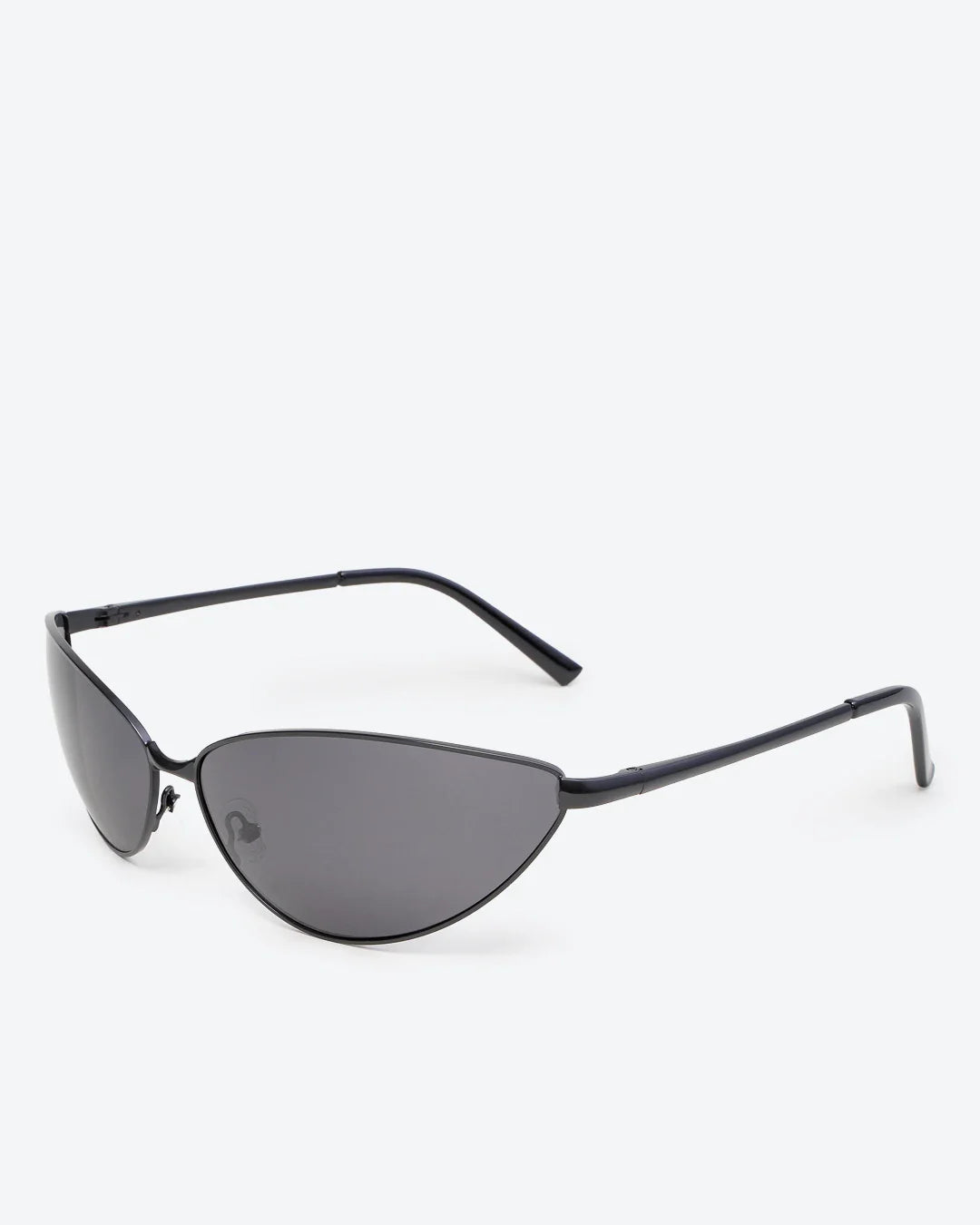 SVELTE - Black Polarized Lenses, Chrome Frame