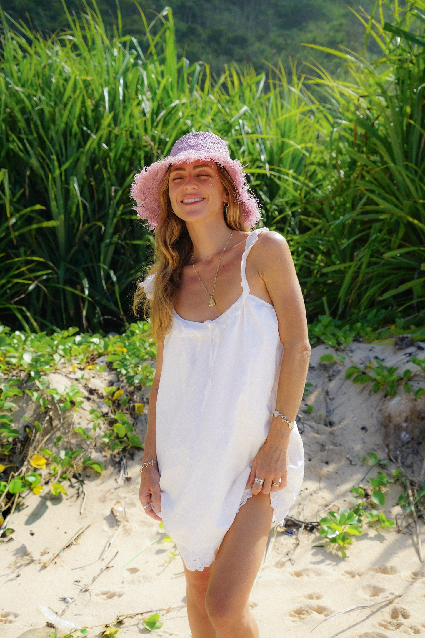 Bora Bora Raffia Bucket in Lilac