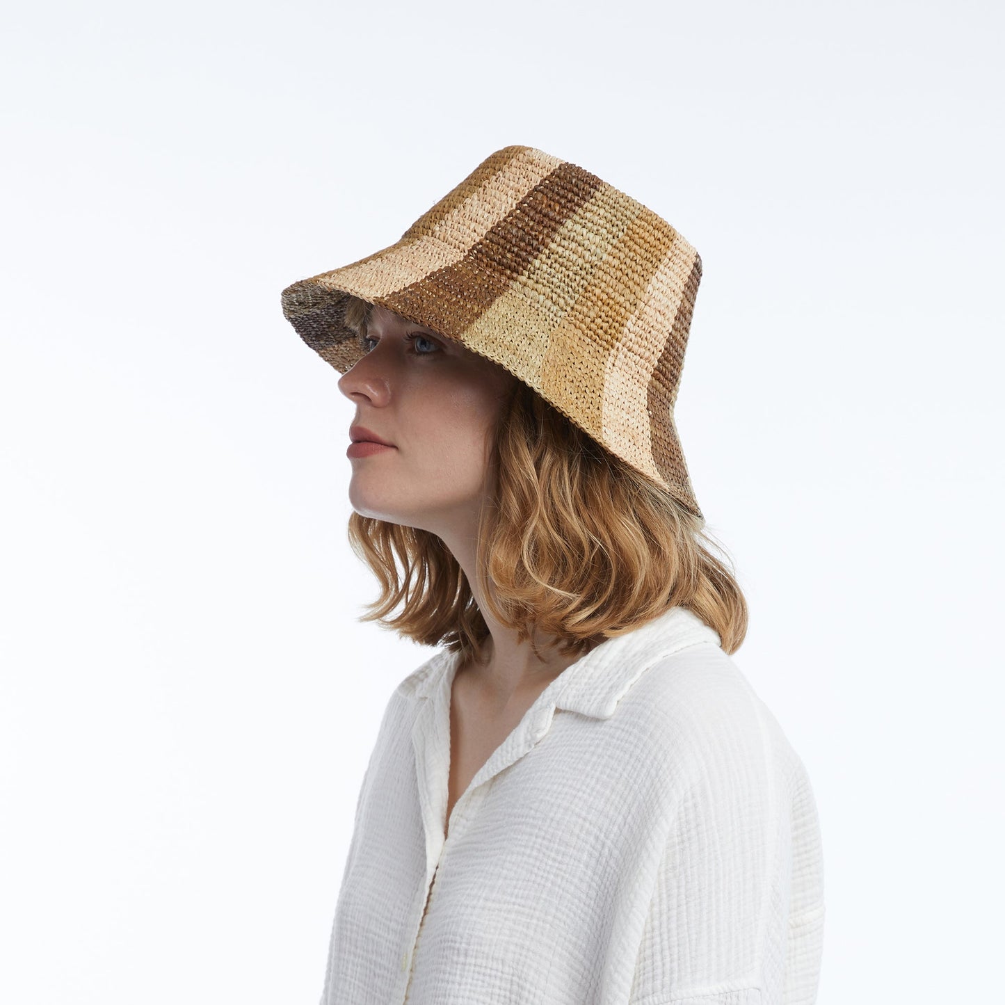 Bailey Raffia Bucket in Natural Camel Chocolate