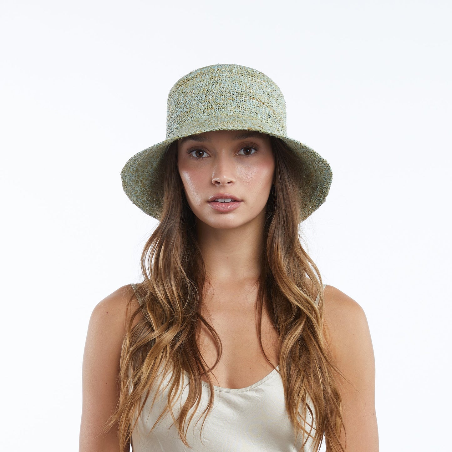 Noa Raffia Bucket in Mint