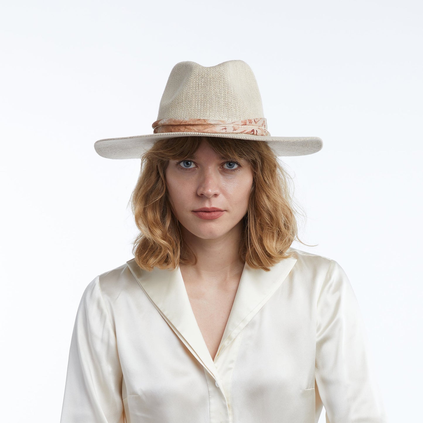 Corsica Mesh Panama in Camel