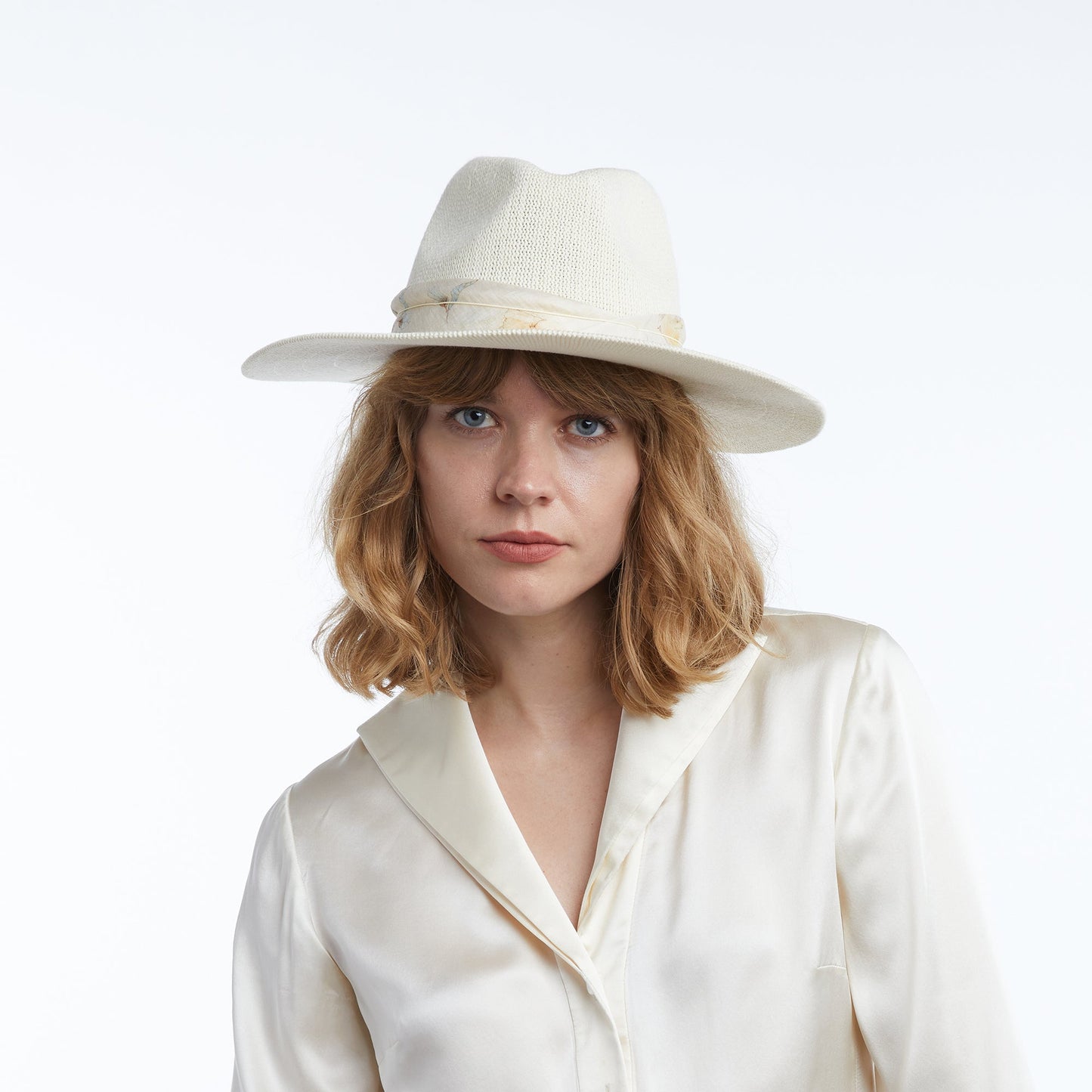 Corsica Mesh Panama in Ivory