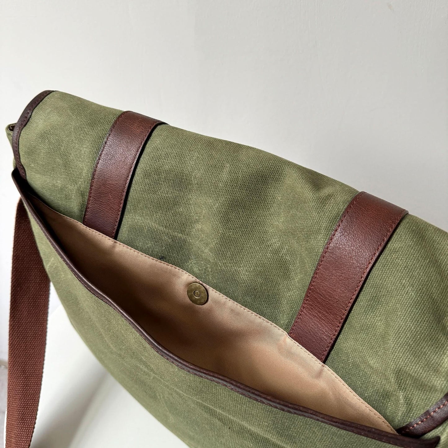 Maxwell Waxed Canvas Messenger Bag - 16” Laptop - Classic